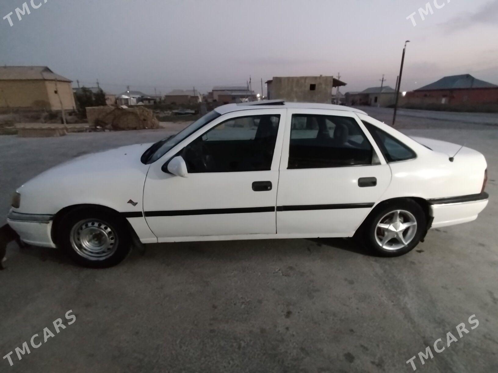 Opel Vectra 1995 - 24 000 TMT - Murgap - img 4