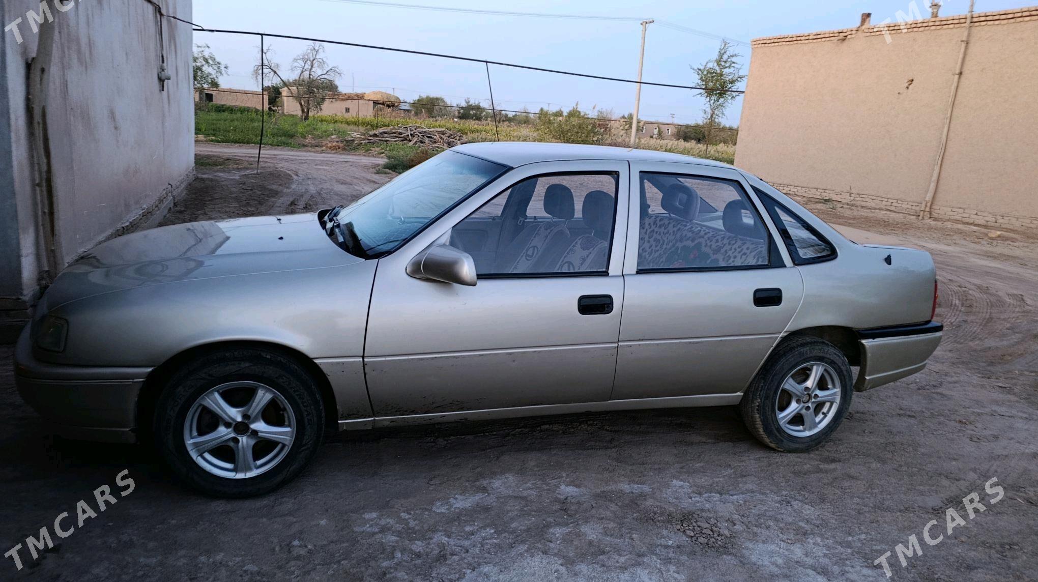 Opel Vectra 1992 - 40 000 TMT - Акдепе - img 5