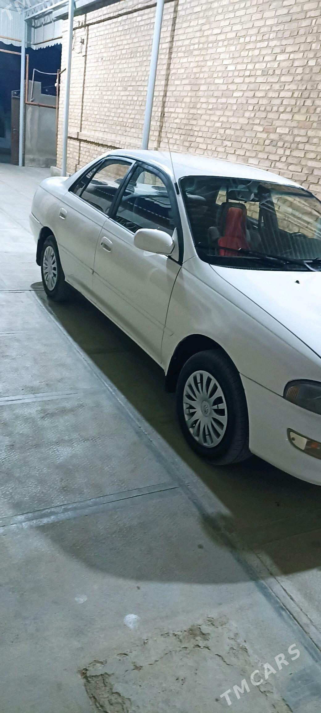 Toyota Carina 1995 - 60 000 TMT - Мары - img 4