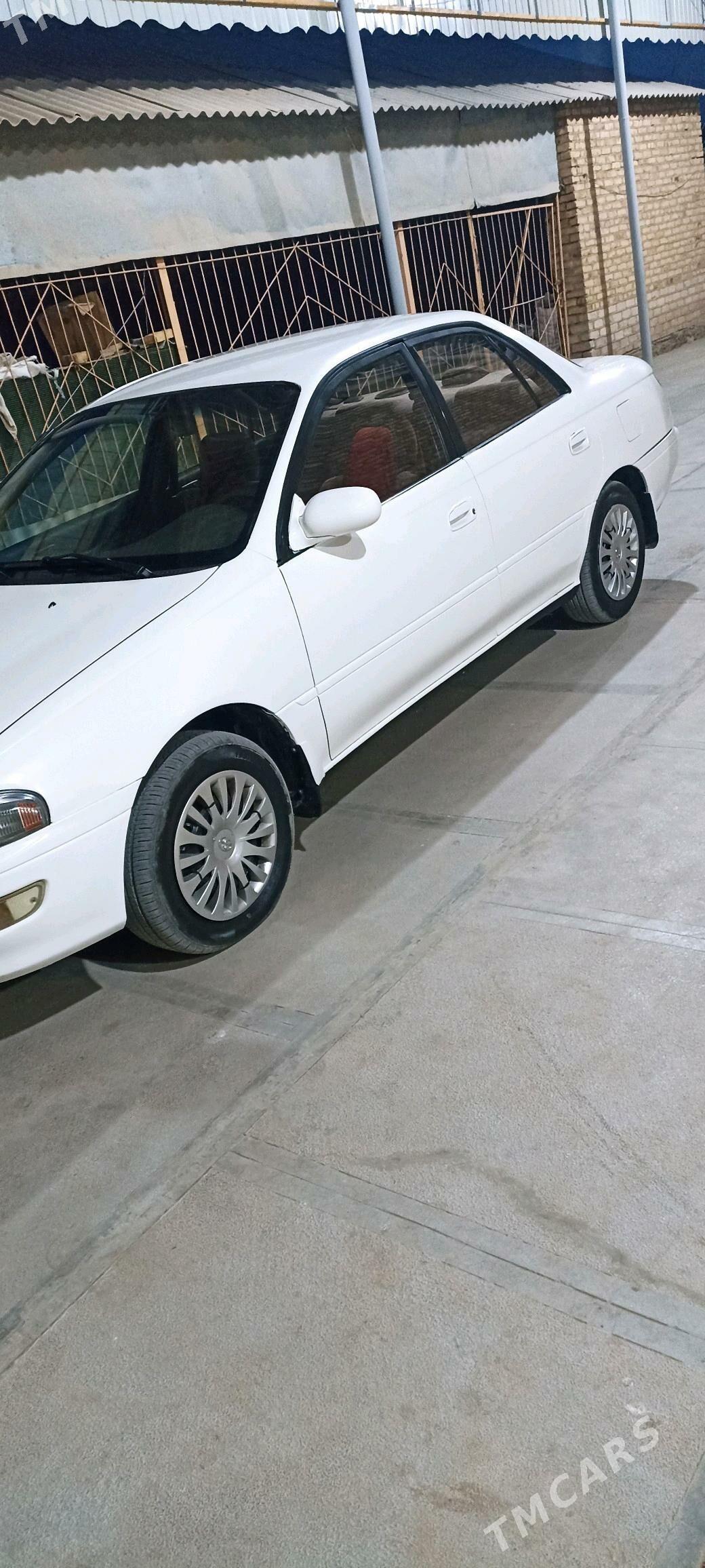 Toyota Carina 1995 - 60 000 TMT - Мары - img 5