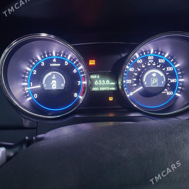 Hyundai Sonata 2011 - 170 000 TMT - 30 мкр - img 3