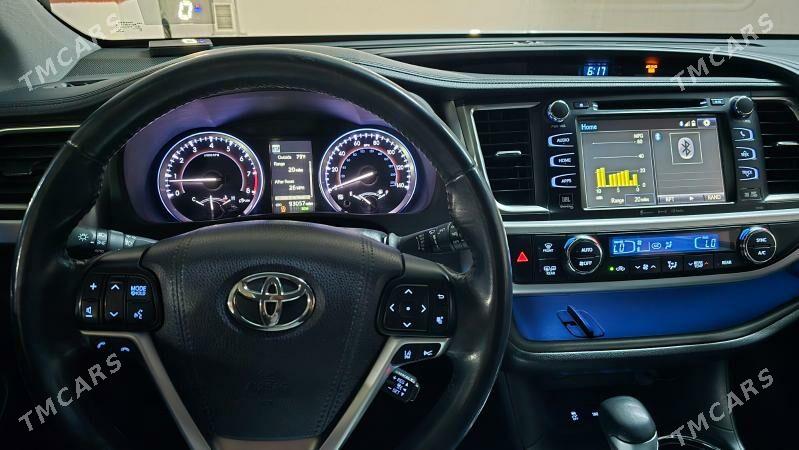 Toyota Highlander 2017 - 550 000 TMT - ул. Подвойского (Битарап Туркменистан шаёлы) - img 3