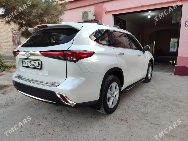 Toyota Highlander 2022 - 600 000 TMT - Türkmenabat - img 3