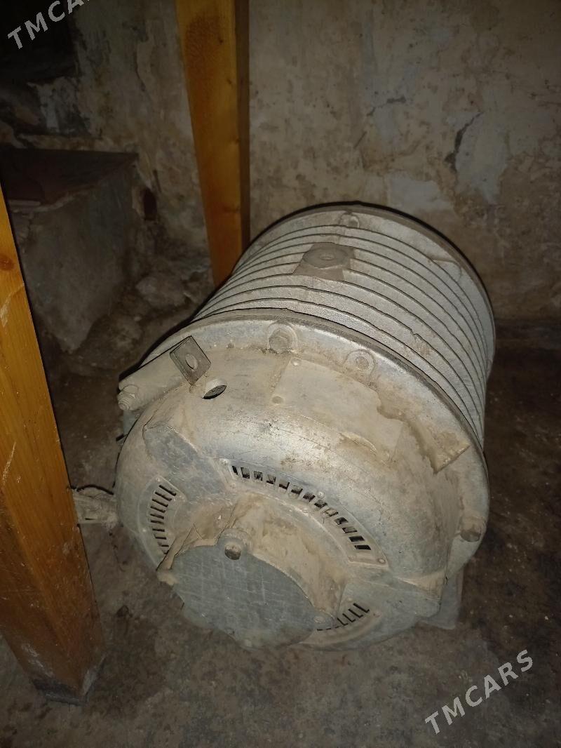 Başynyÿ kran dwigatel - Балканабат - img 3