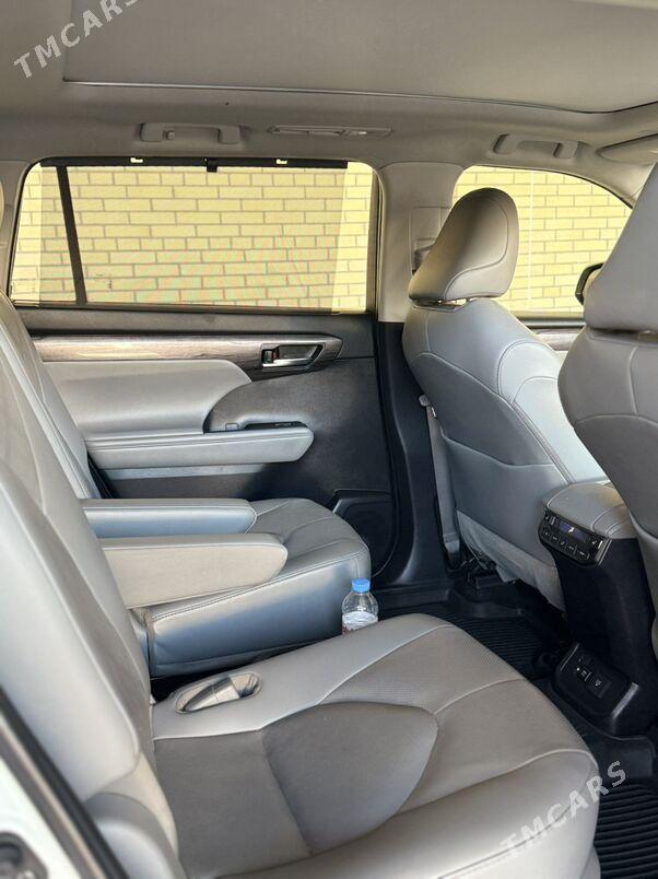Toyota Highlander 2021 - 620 000 TMT - Байрамали - img 2
