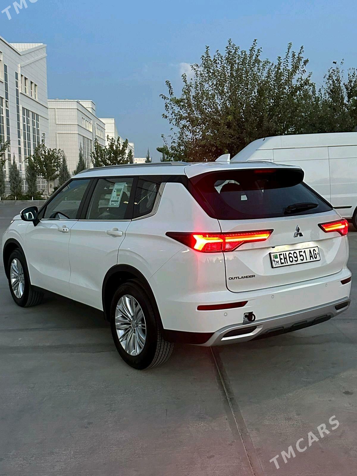 Mitsubishi Outlander 2024 - 435 000 TMT - Aşgabat - img 4