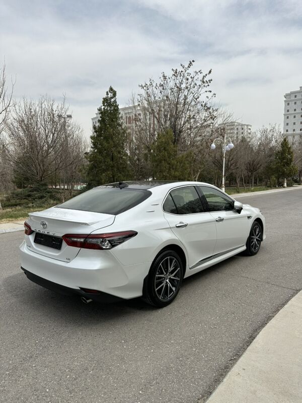 Toyota Camry 2022 - 553 000 TMT - Ашхабад - img 5