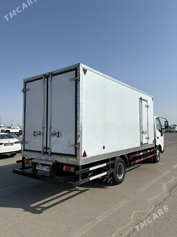 Toyota Hino 2018 - 490 000 TMT - Ашхабад - img 4