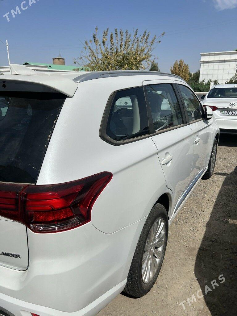 Mitsubishi Outlander 2022 - 340 000 TMT - Мары - img 5