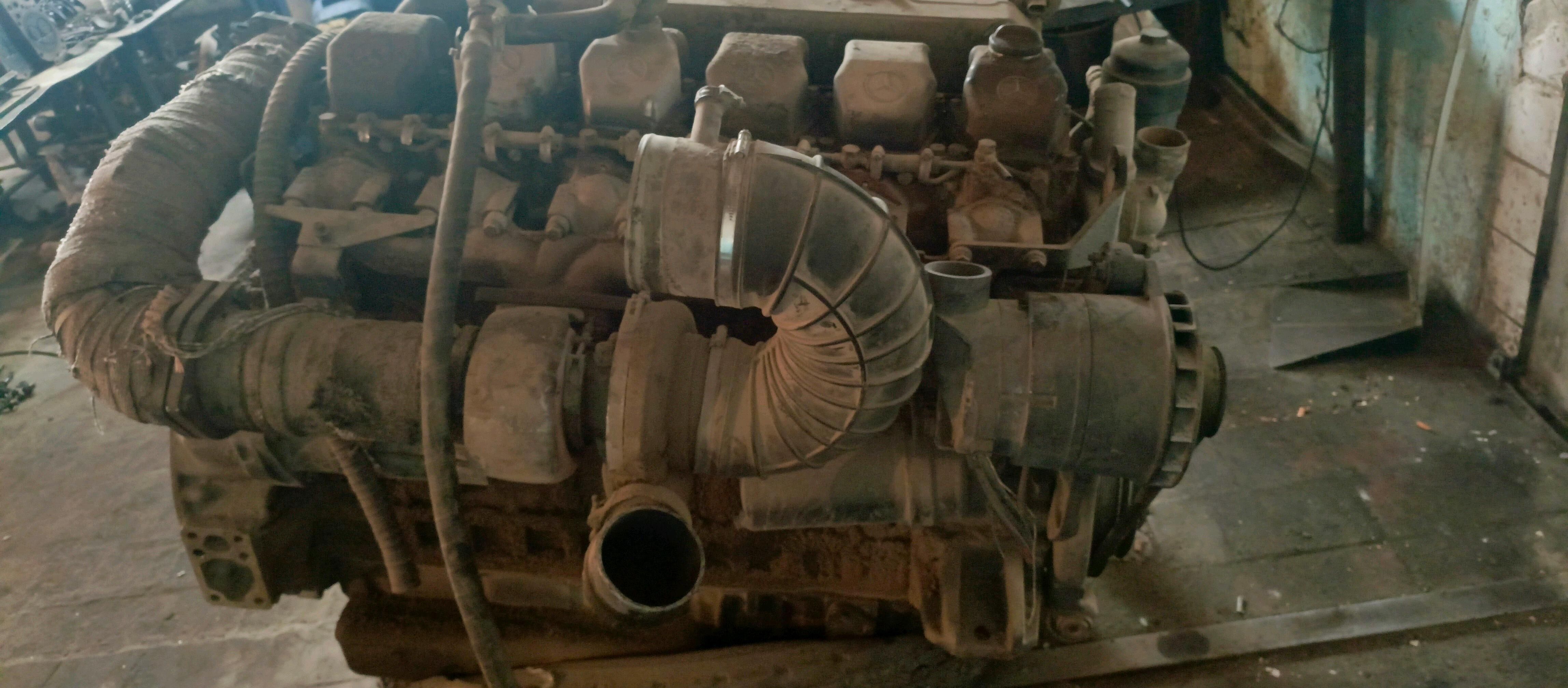 motor mercedes axor 40 000 TMT - Mary - img 2