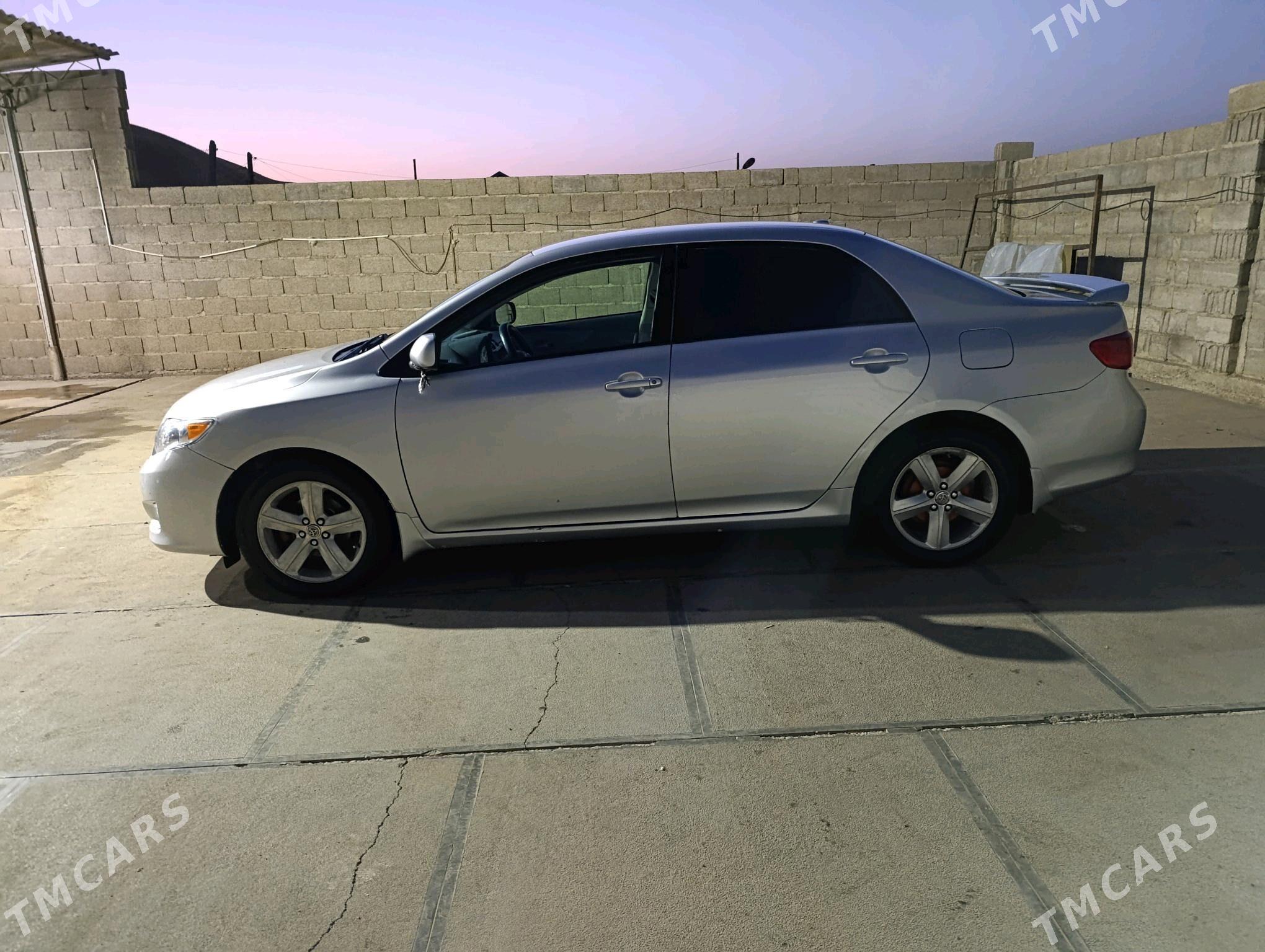Toyota Corolla 2011 - 145 000 TMT - Серхетабат (Кушка) - img 5