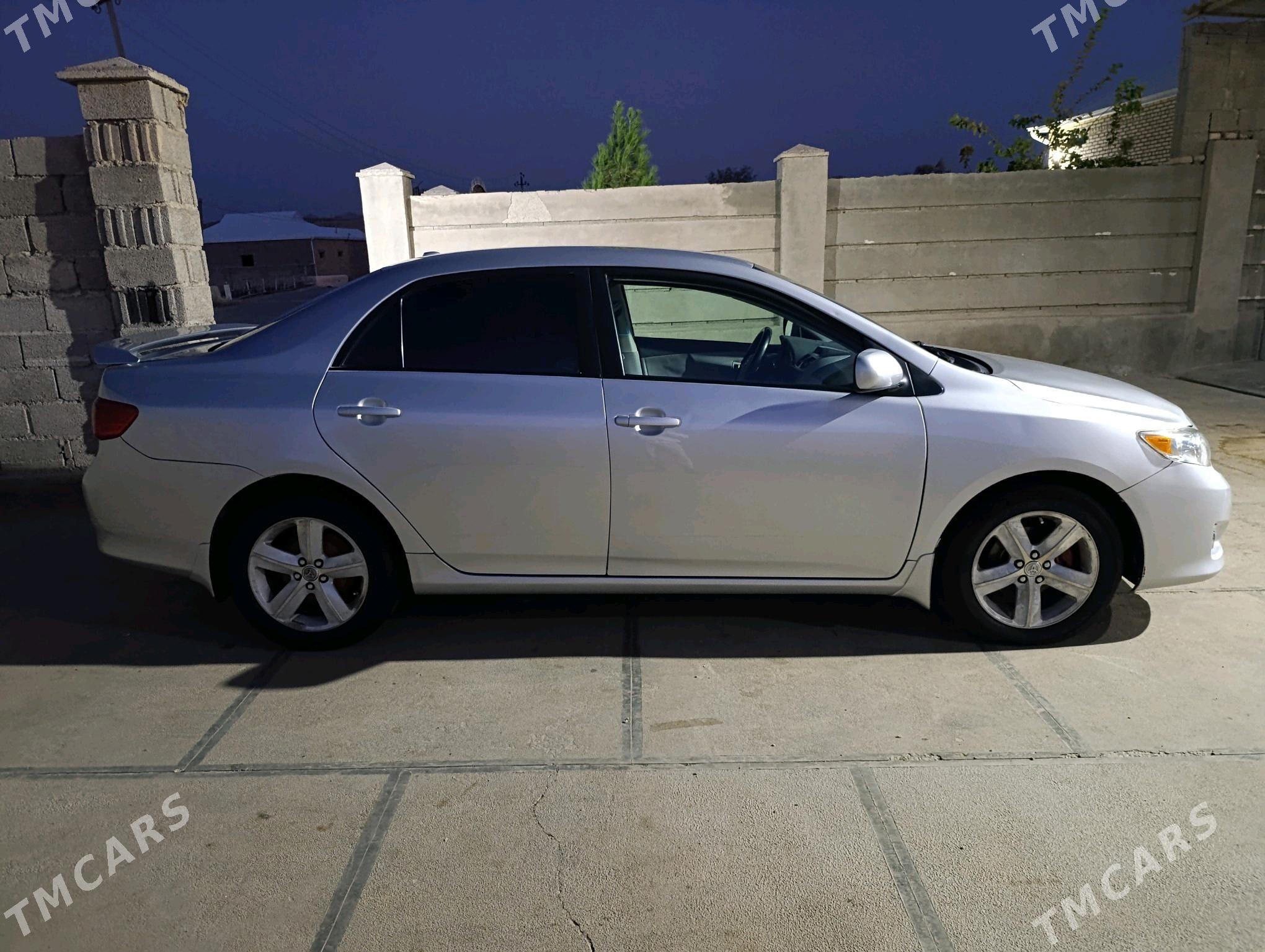 Toyota Corolla 2011 - 145 000 TMT - Серхетабат (Кушка) - img 4
