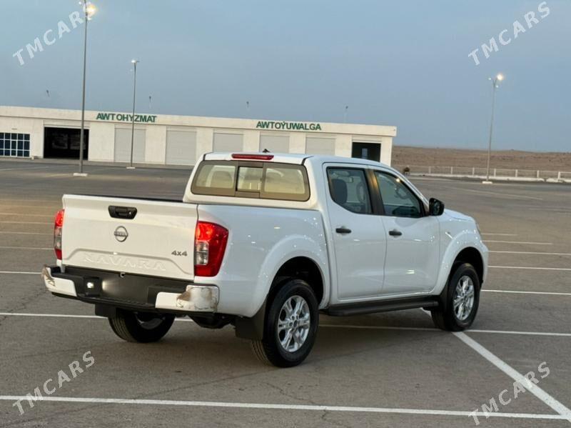 Nissan Navara 2025 - 475 000 TMT - Aşgabat - img 9