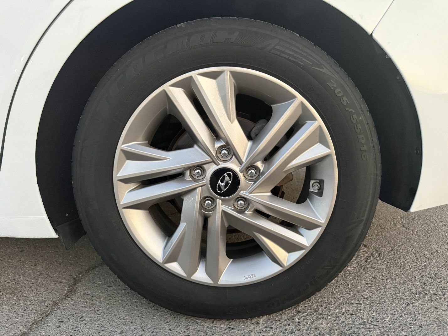Hyundai Elantra 2020 - 236 000 TMT - Aşgabat - img 10