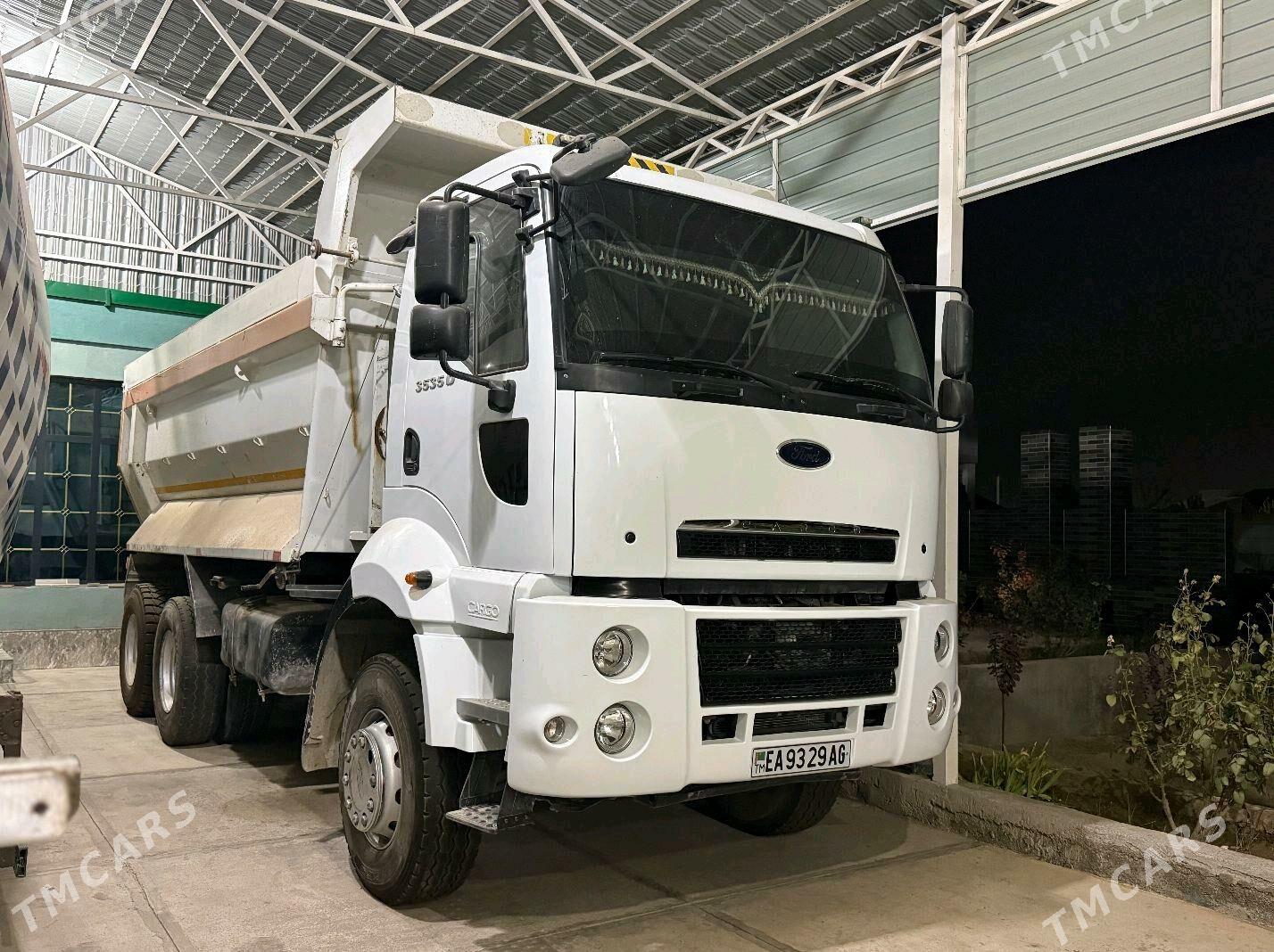 Ford Cargo 3535D 2015 - 770 000 TMT - Херрикгала - img 3