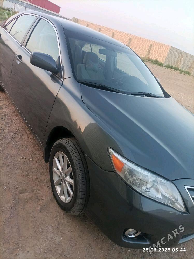 Toyota Camry 2010 - 170 000 TMT - Мары - img 2