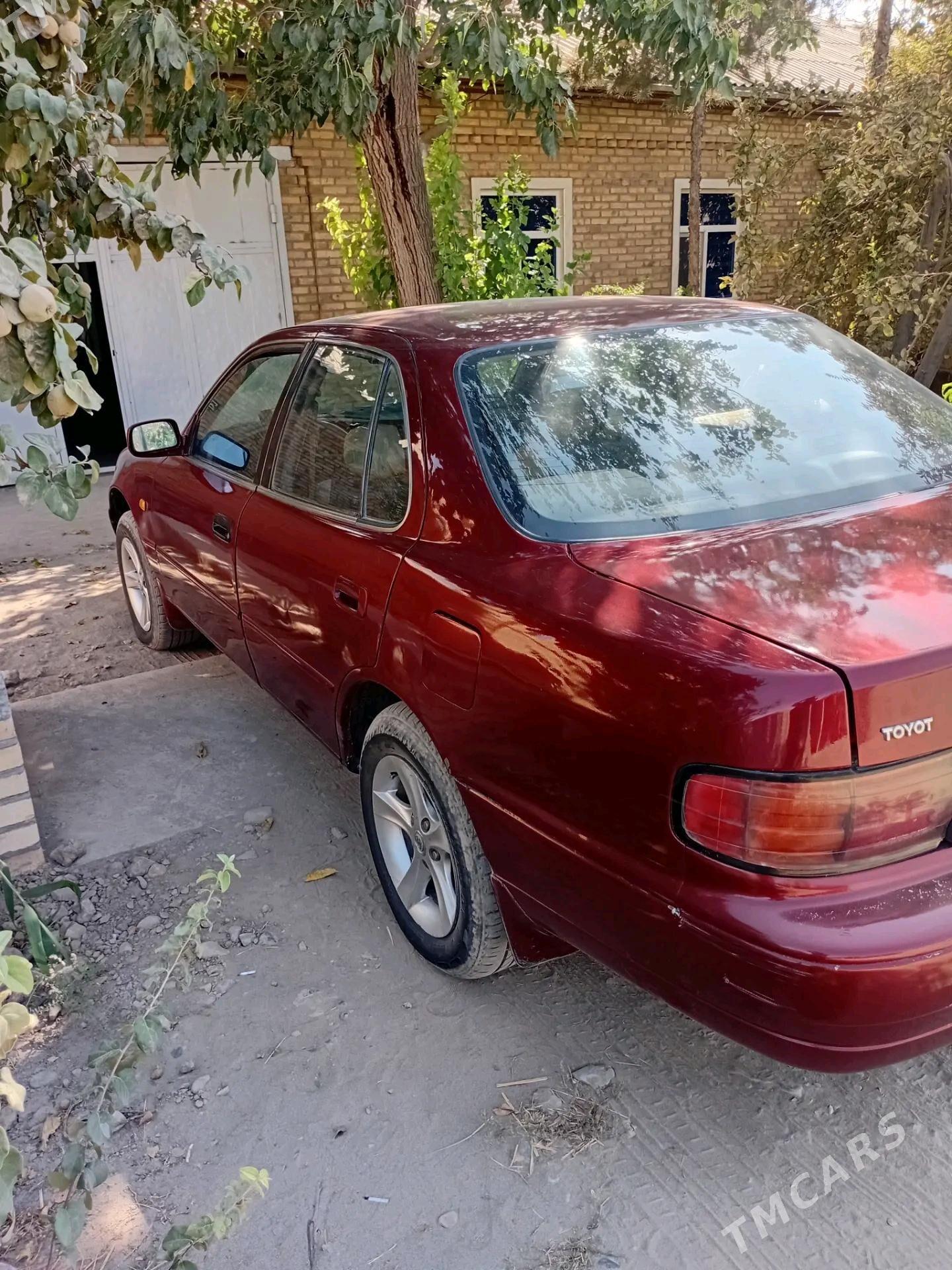 Toyota Camry 1993 - 75 000 TMT - Köýtendag - img 4
