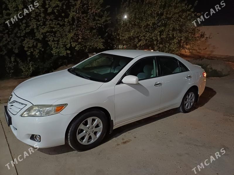 Toyota Camry 2010 - 190 000 TMT - Saýat - img 2