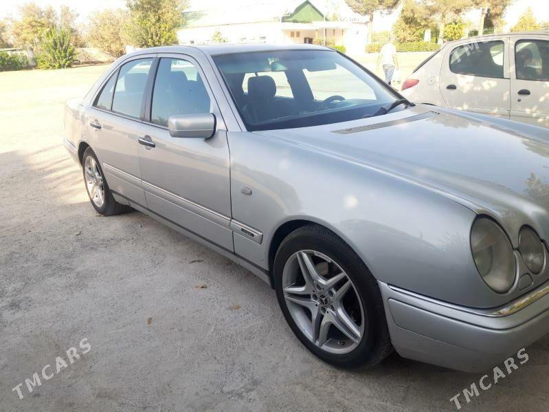 Mercedes-Benz E320 1999 - 115 000 TMT - Ашхабад - img 4