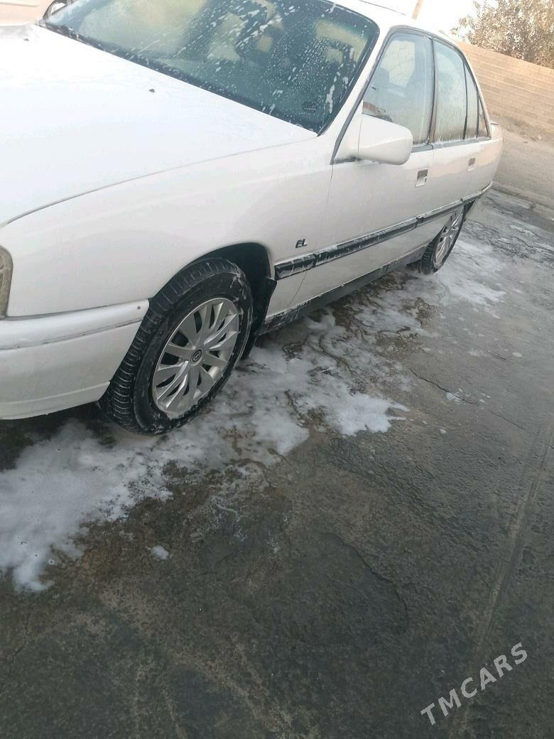 Opel Omega 1988 - 28 000 TMT - Бахарден - img 7