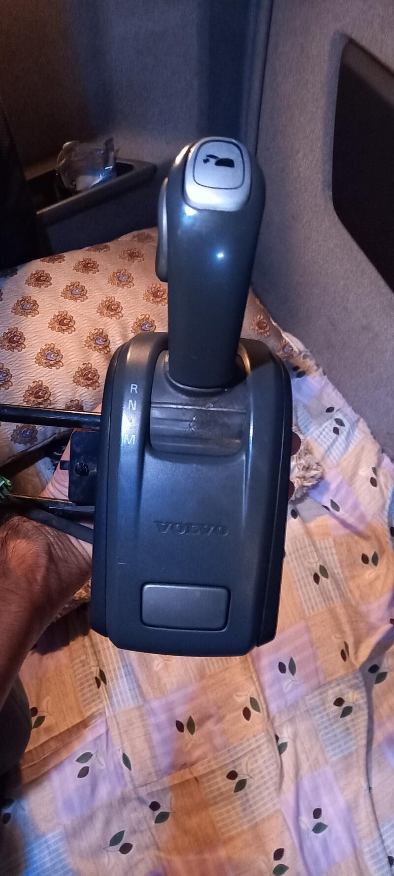 Volvo Awtomat recak 2 000 TMT - Aşgabat - img 2