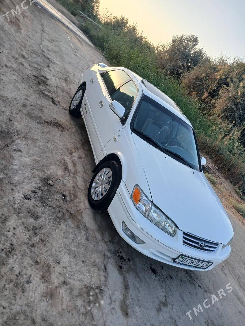Toyota Camry 2000 - 130 000 TMT - Garabekewül - img 5