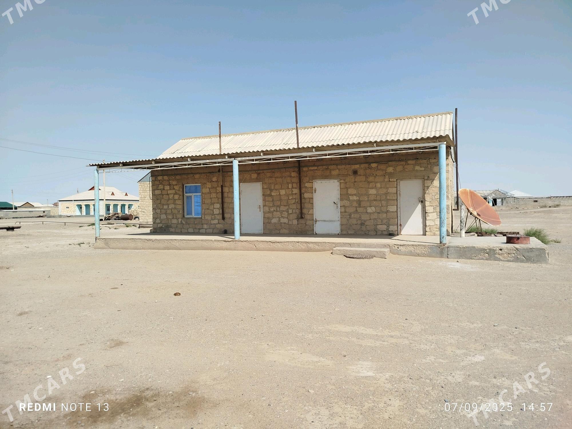 satlyk jaý - Гумдаг - img 2