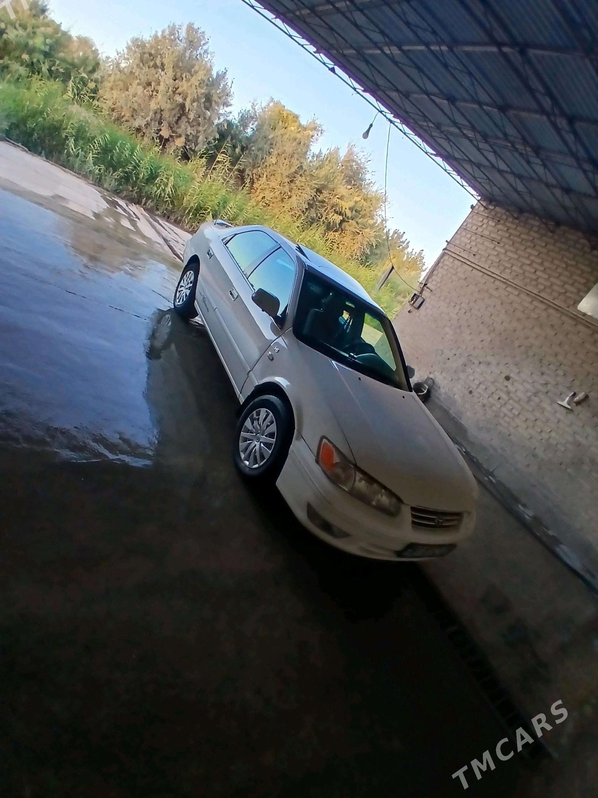 Toyota Camry 2000 - 130 000 TMT - Garabekewül - img 10