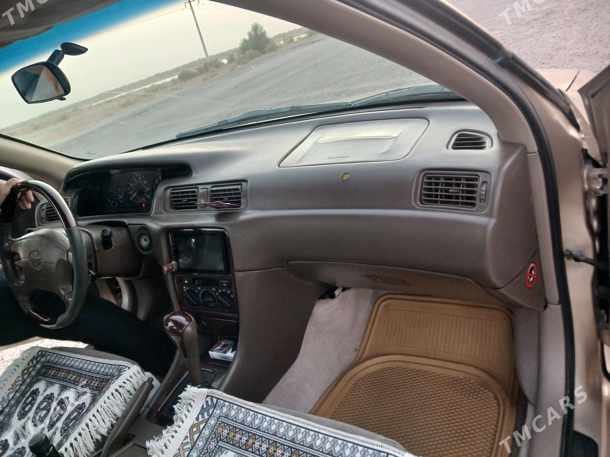 Toyota Camry 1998 - 170 000 TMT - Сейди - img 10