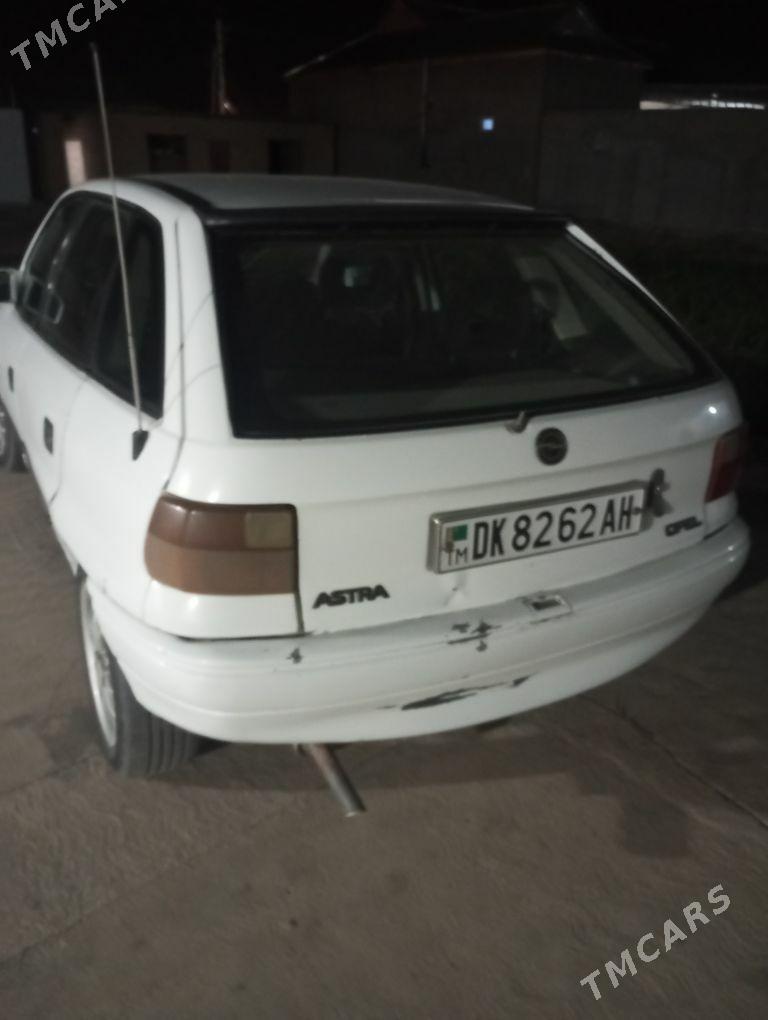 Opel Astra 1992 - 25 000 TMT - Серахс - img 3