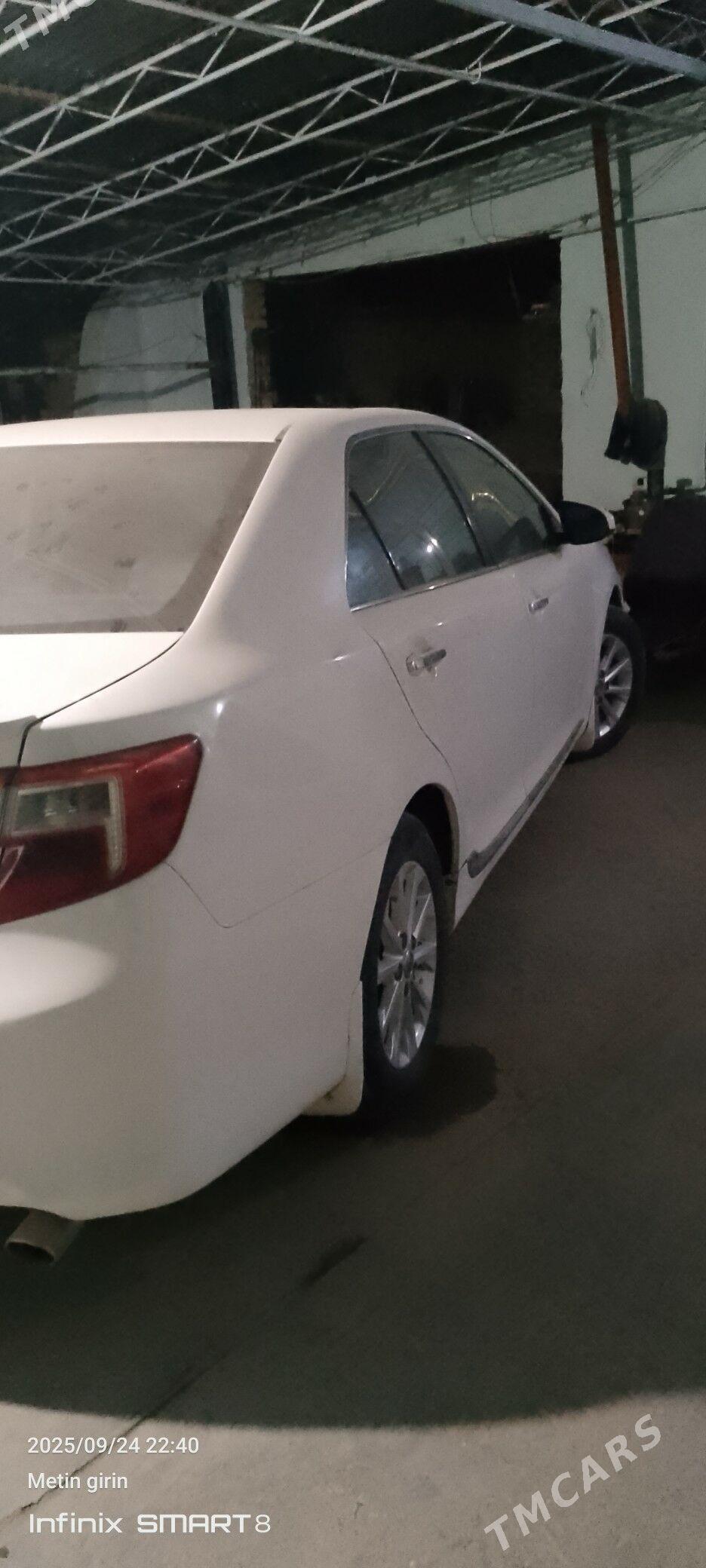 Toyota Camry 2012 - 250 000 TMT - Farap - img 2