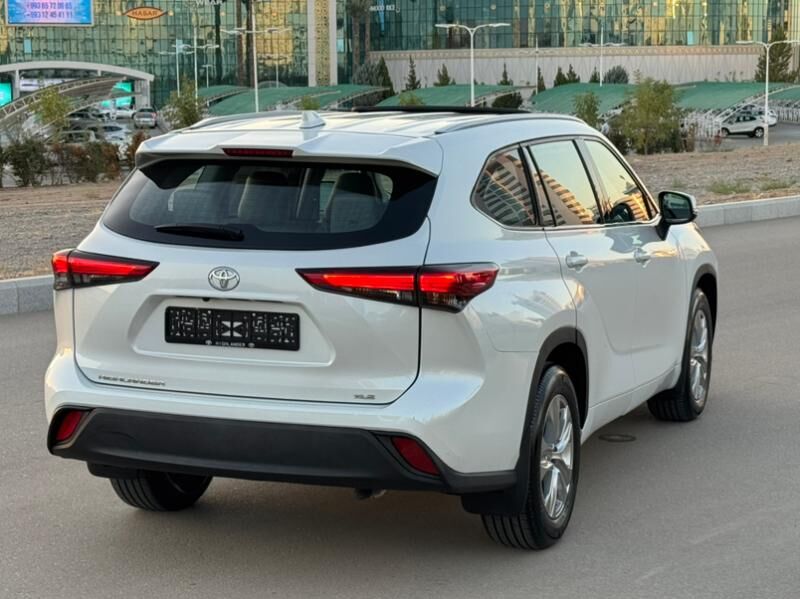 Toyota Highlander 2022 - 615 000 TMT - Aşgabat - img 9