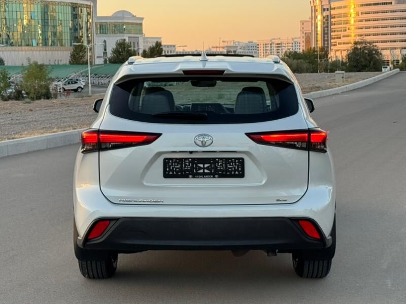 Toyota Highlander 2022 - 615 000 TMT - Aşgabat - img 2