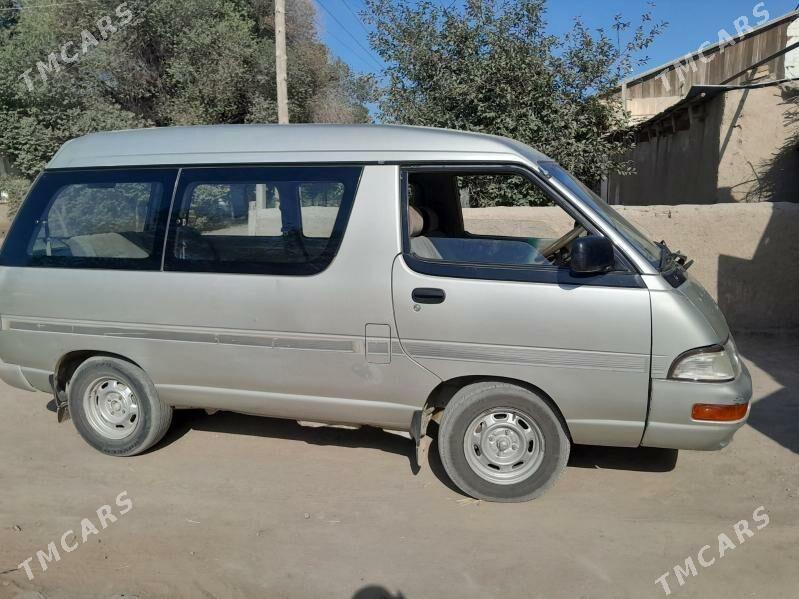 Toyota Town Ace 1995 - 30 000 TMT - Гурбансолтан Едже - img 3