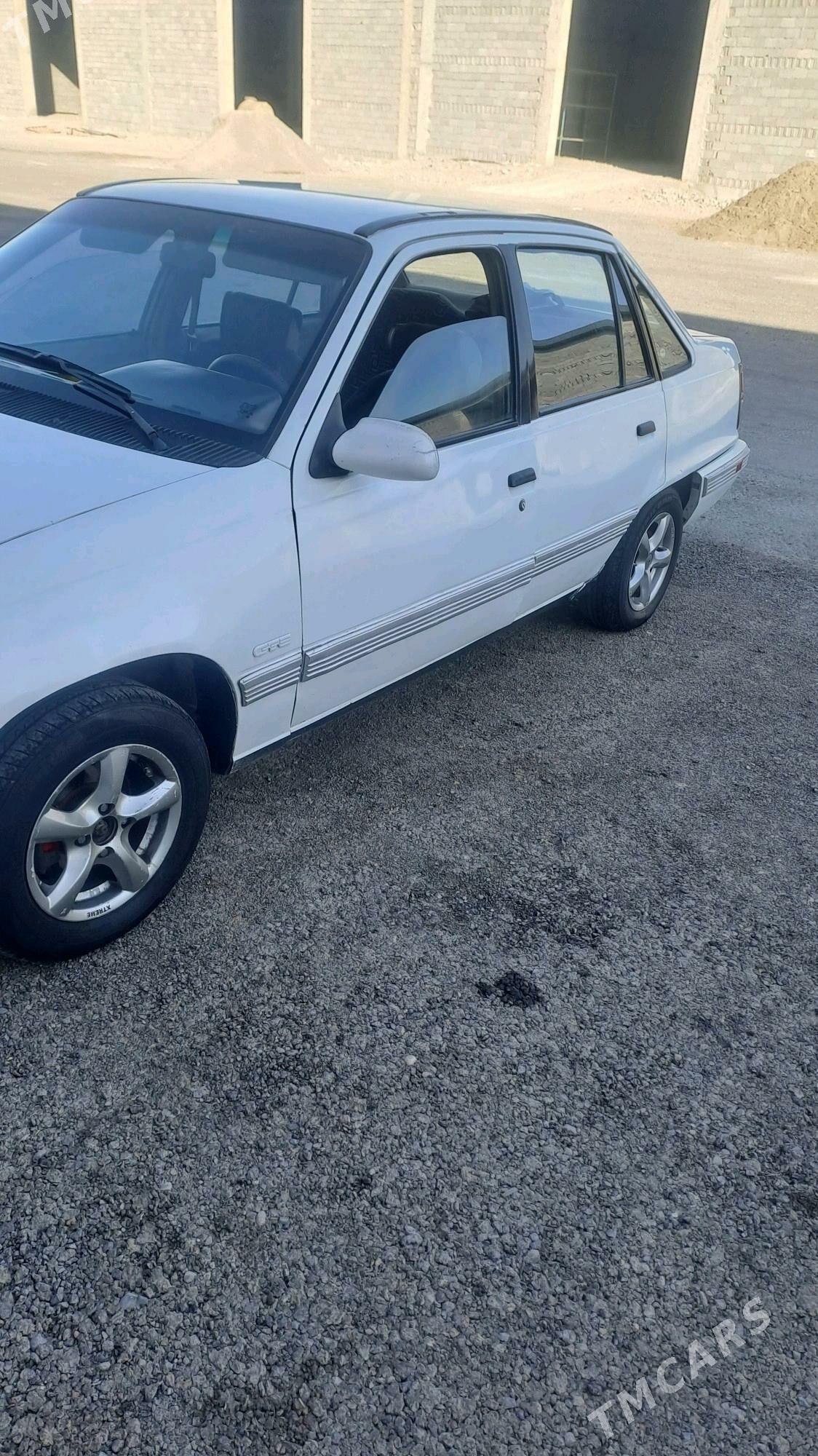 Opel Antara 1993 - 21 000 TMT - Ак-Бугдайский этрап - img 2
