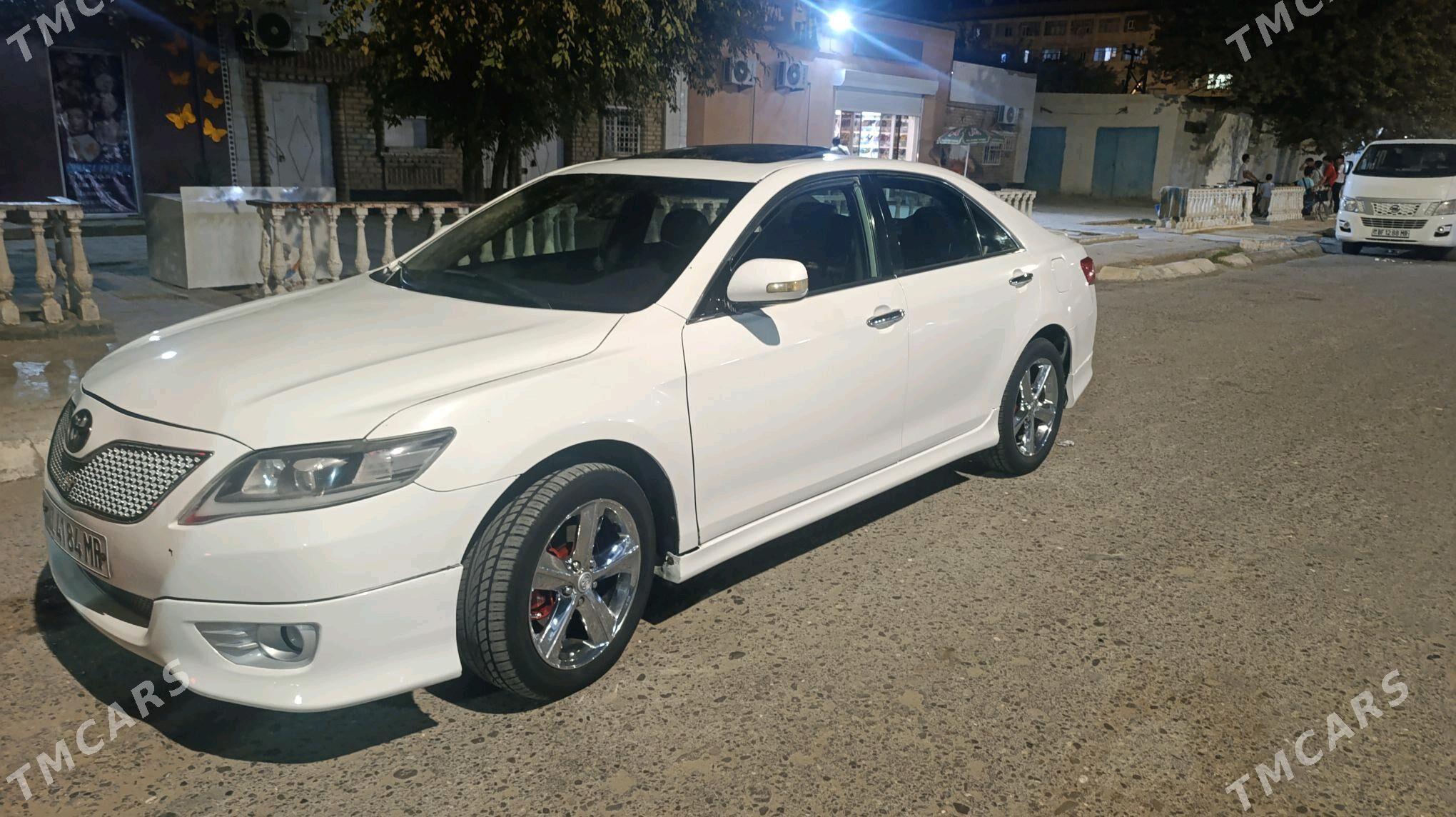 Toyota Camry 2011 - 200 000 TMT - Mary - img 3