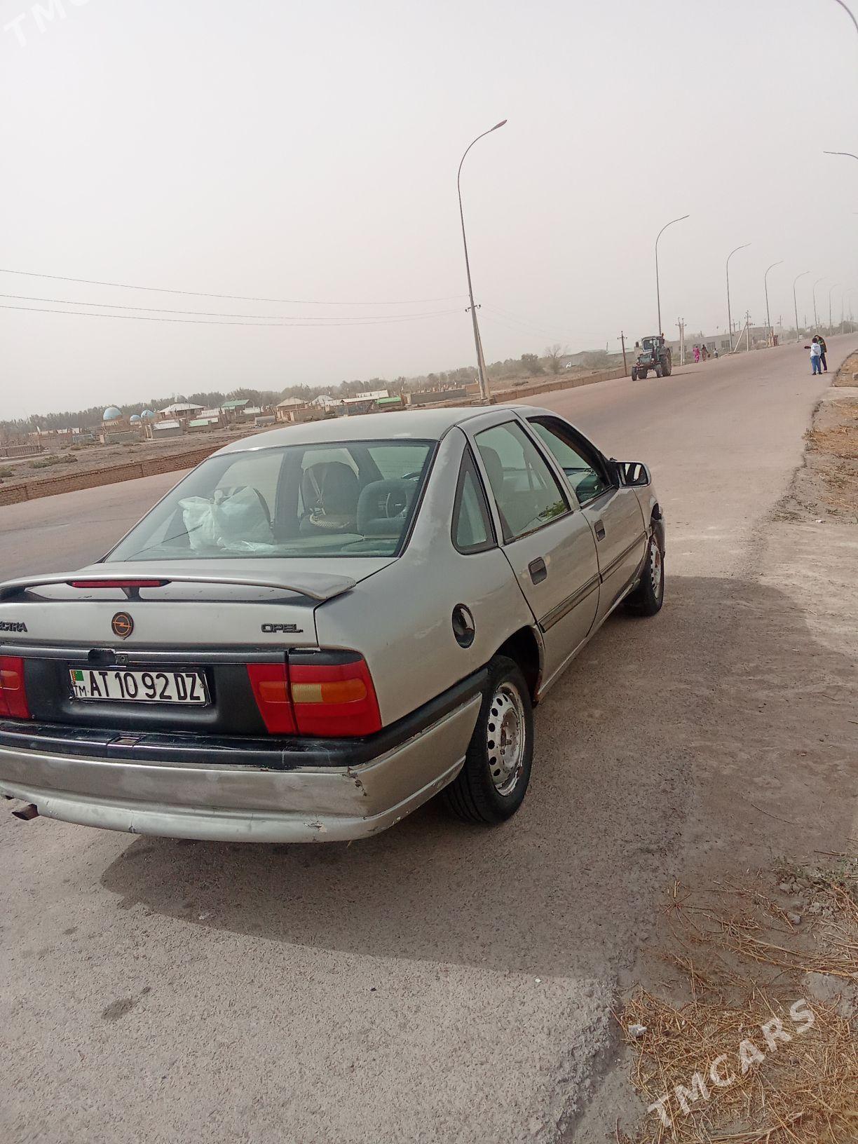 Opel Vectra 1992 - 35 000 TMT - Болдумсаз - img 3