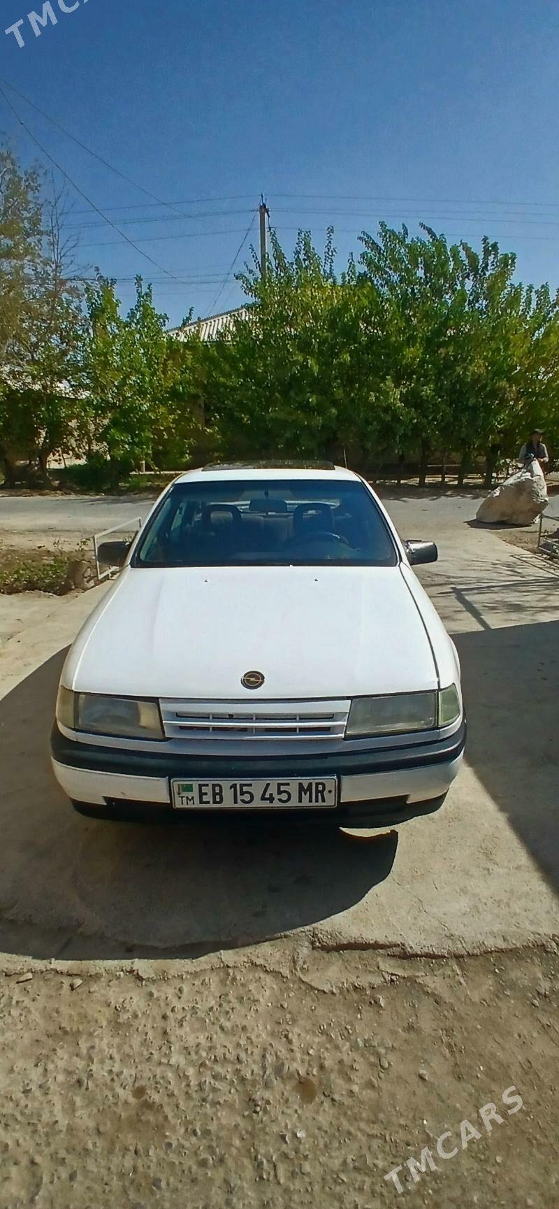 Opel Vectra 1992 - 44 000 TMT - Wekilbazar - img 3