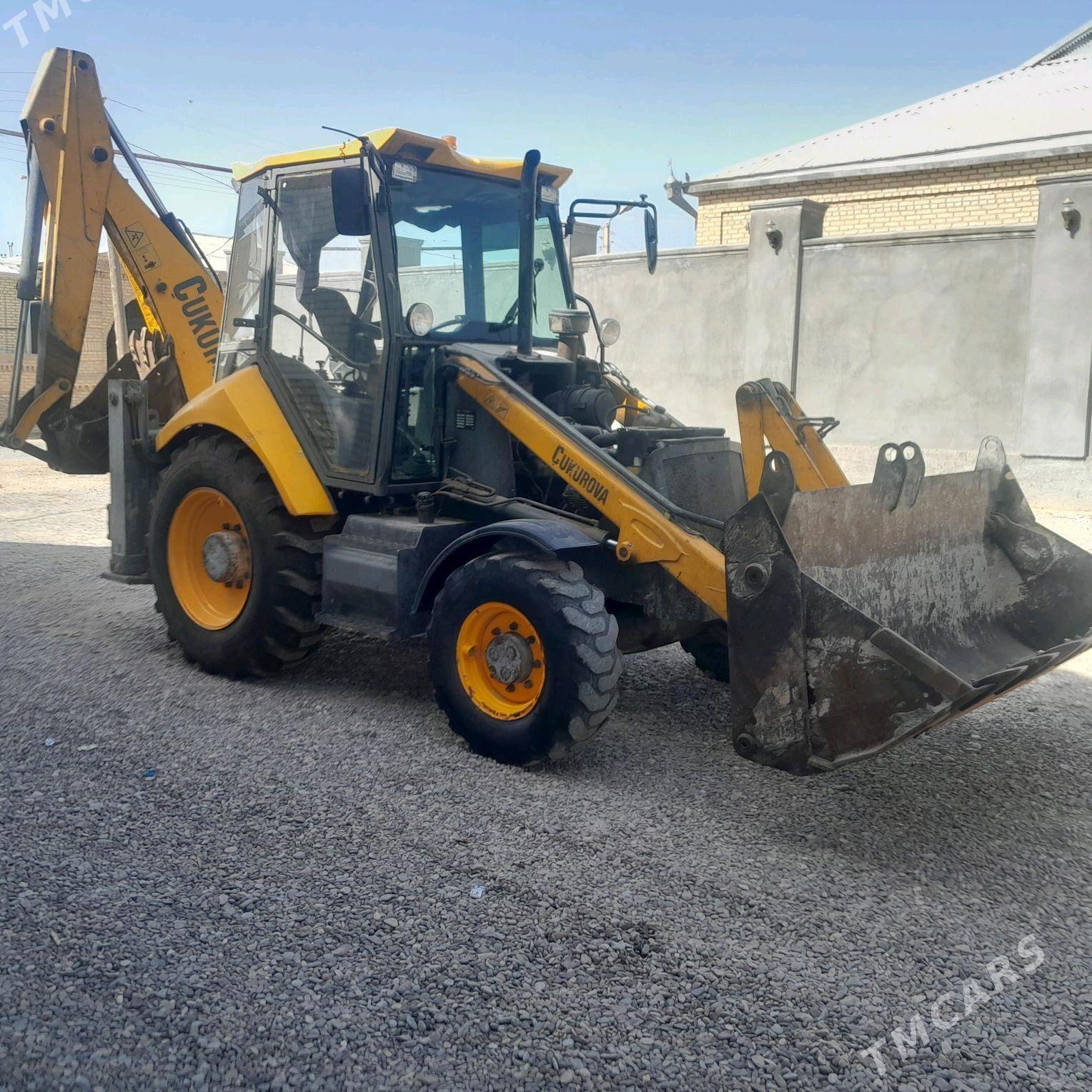 JCB 3CX Compact 2010 - 350 000 TMT - Мары - img 3