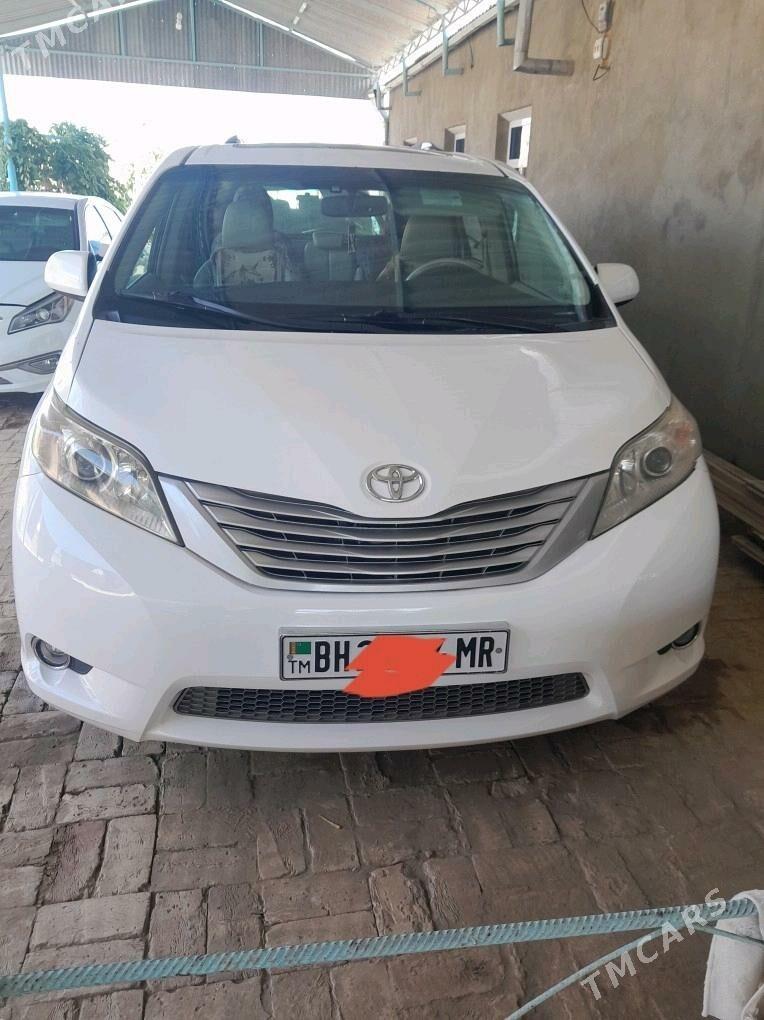 Toyota Sienna 2012 - 320 000 TMT - Мары - img 5