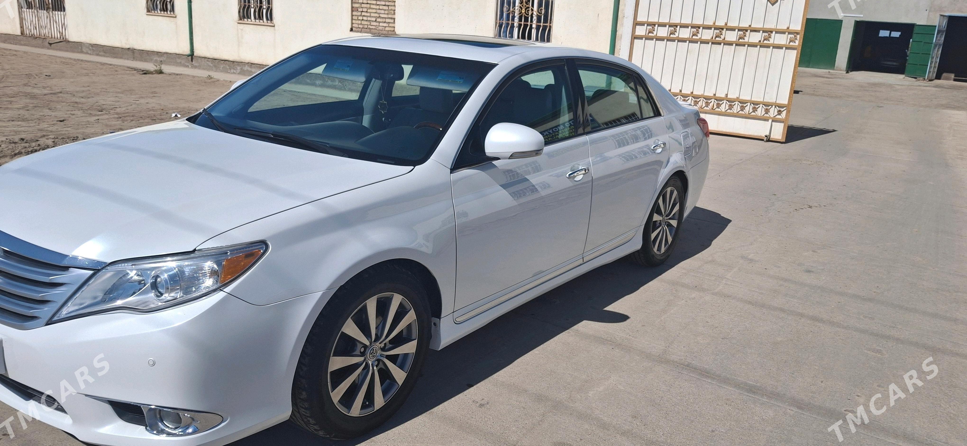 Toyota Avalon 2012 - 300 000 TMT - Türkmenbaşy etr. - img 4