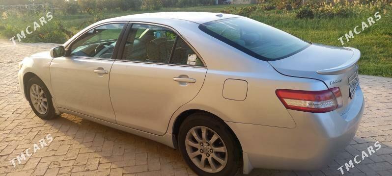 Toyota Camry 2010 - 190 000 TMT - Байрамали - img 2