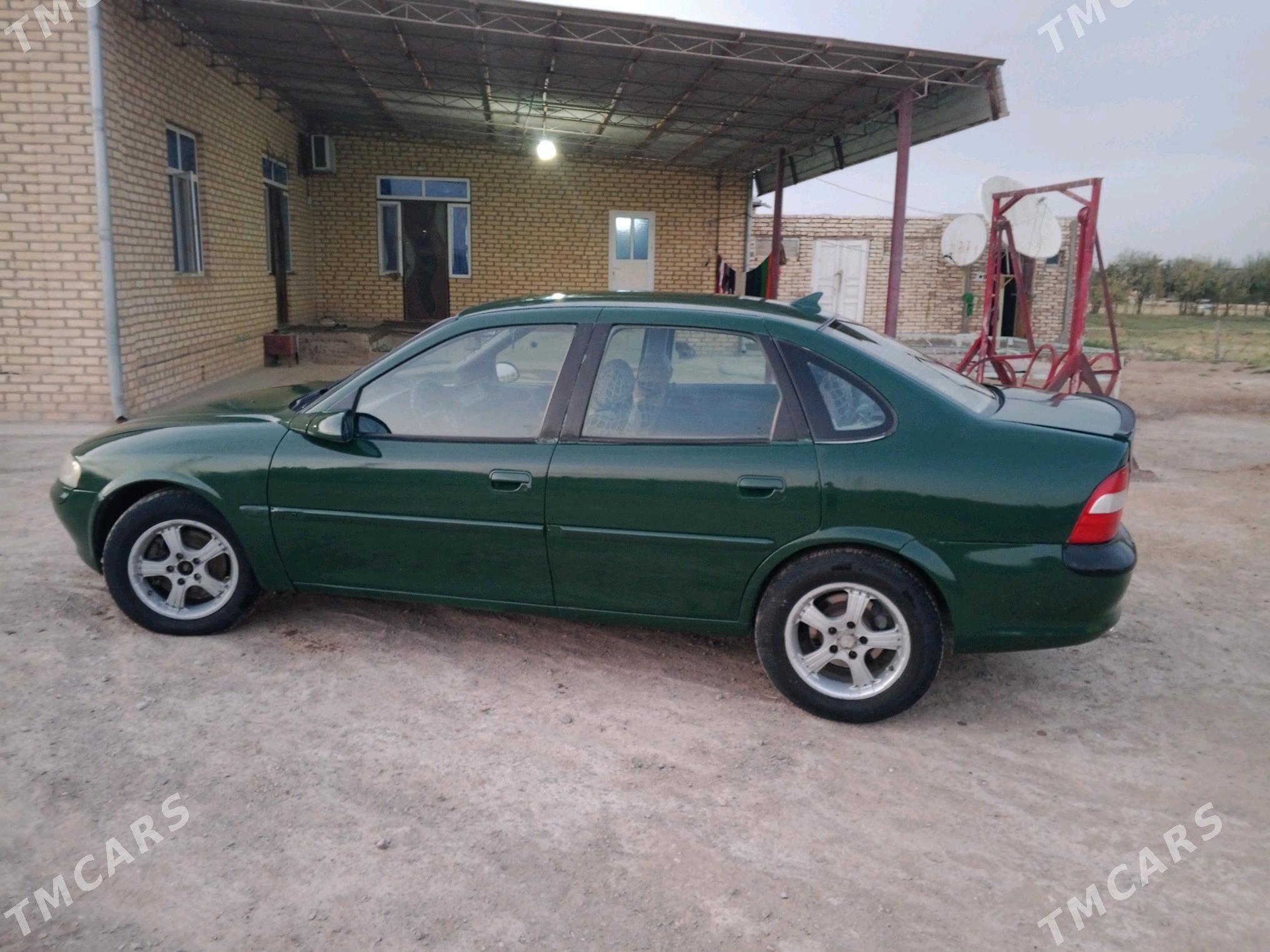 Opel Vectra 1996 - 35 000 TMT - Murgap - img 6