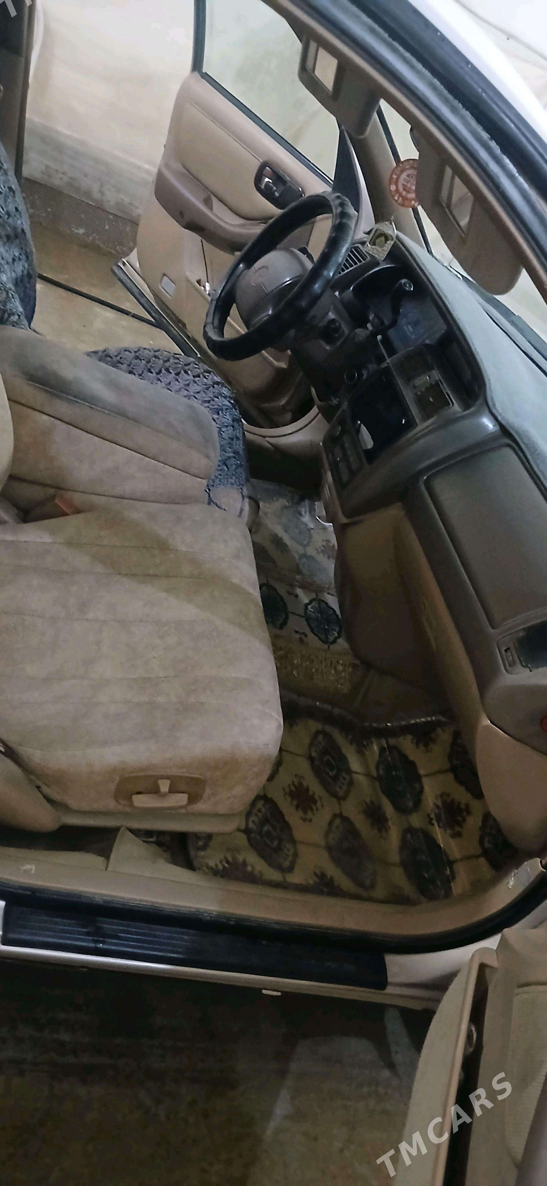 Toyota Avalon 1996 - 110 000 TMT - Шабатский этрап - img 4