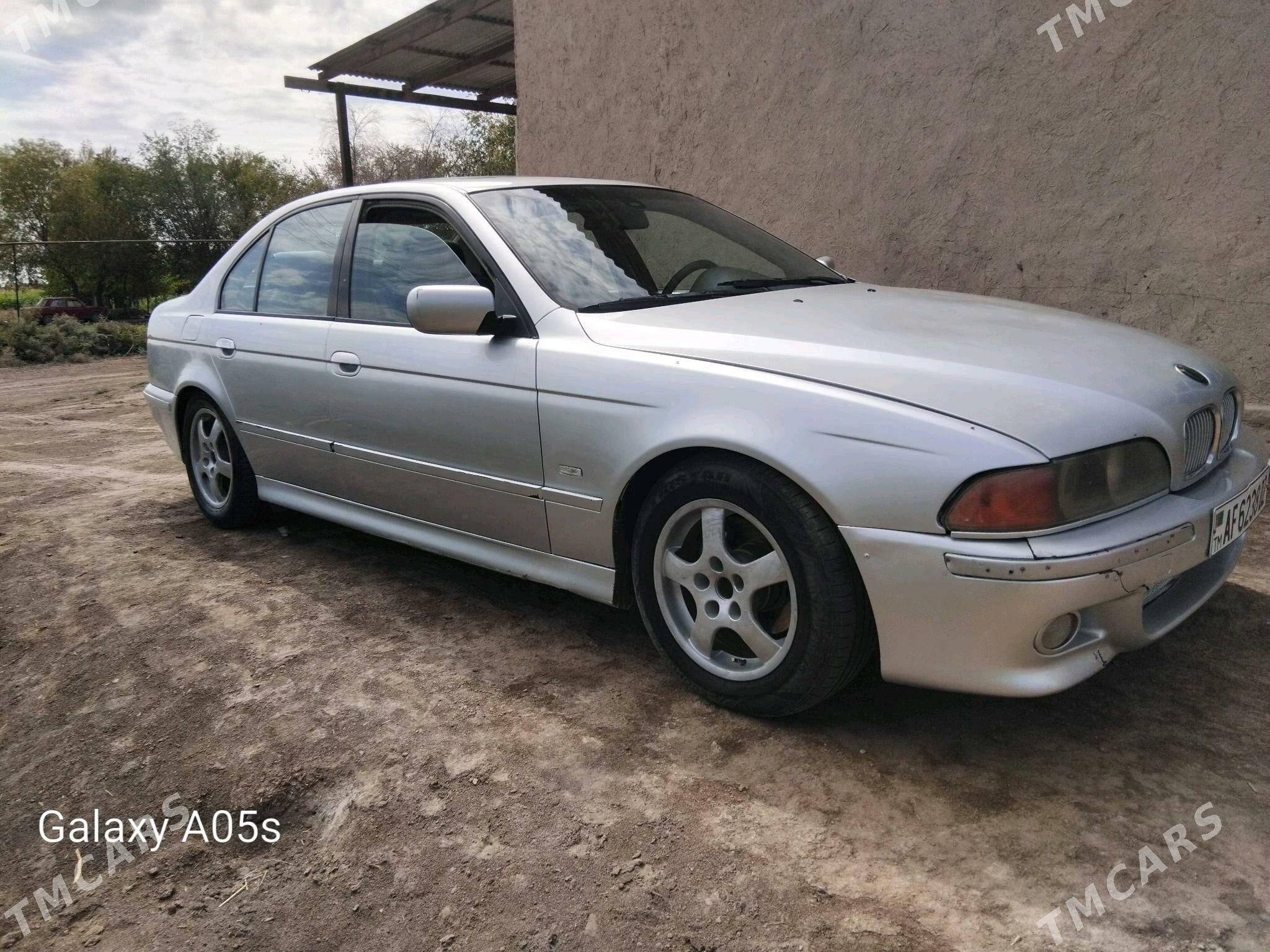 BMW E39 1998 - 70 000 TMT - Gurbansoltan Eje - img 2
