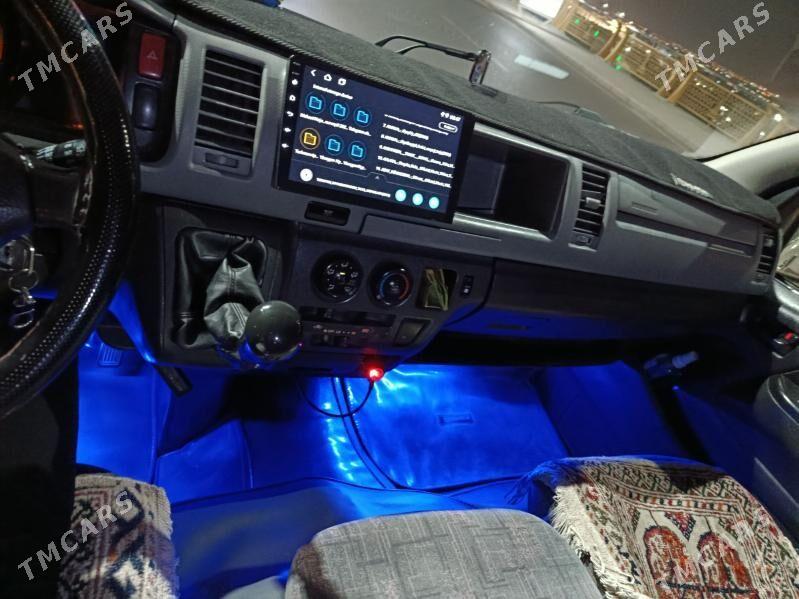 Toyota Hiace 2005 - 325 000 TMT - Büzmeýin GRES - img 2