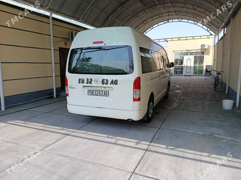 Toyota Hiace 2005 - 325 000 TMT - Büzmeýin GRES - img 5