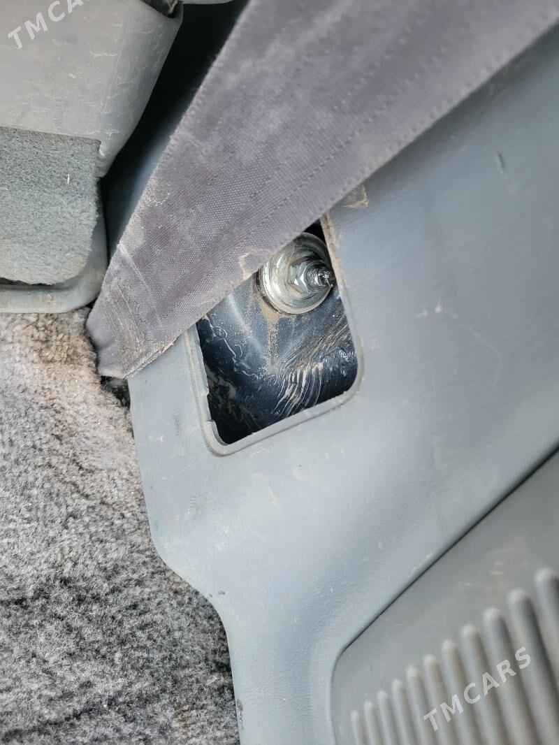 Toyota Sienna 2001 - 130 000 TMT - Mary - img 8
