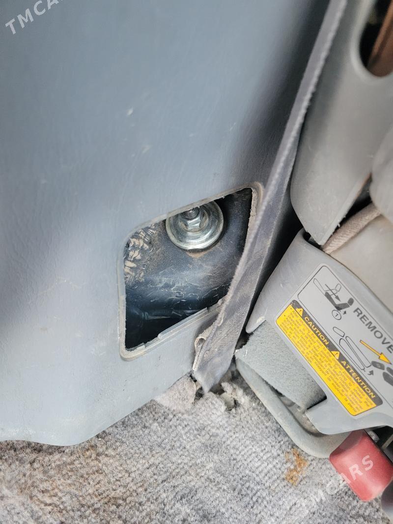 Toyota Sienna 2001 - 130 000 TMT - Mary - img 6