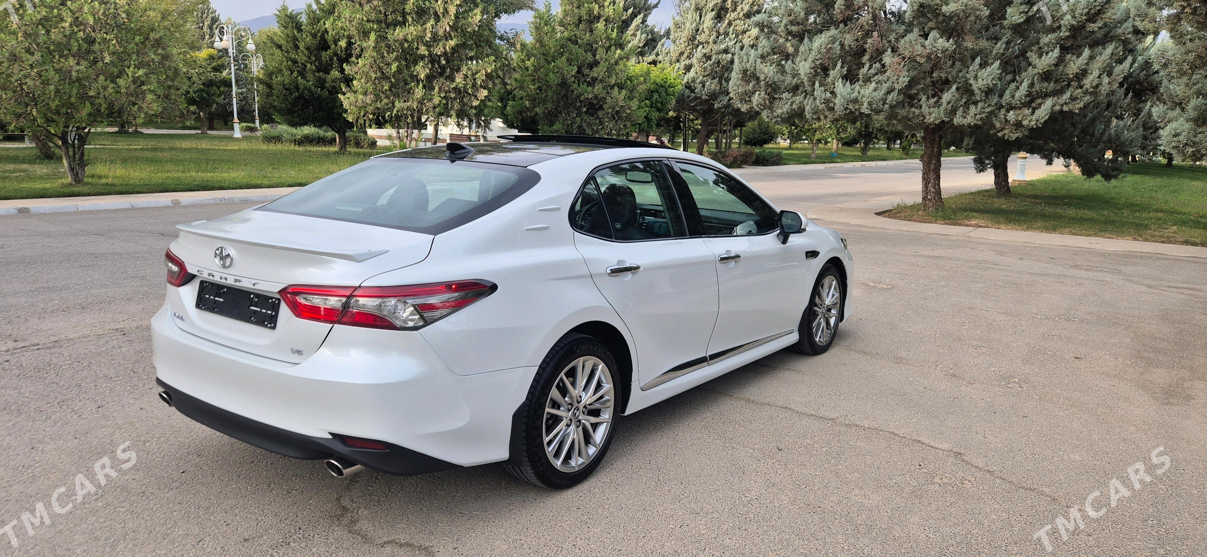 Toyota Camry 2019 - 420 000 TMT - Aşgabat - img 3